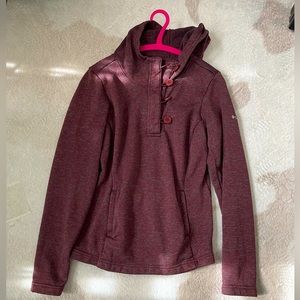 Columbia castle peak button pull on Heather red burgundy hoodie